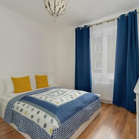 Apartament Traditionally Furnished With Balcony In By Renters