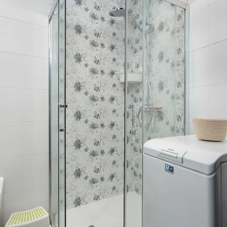 Apartament Traditionally Furnished With Balcony In By Renters Poznań