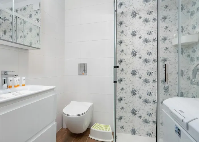 Apartamento Traditionally Furnished With Balcony In By Renters